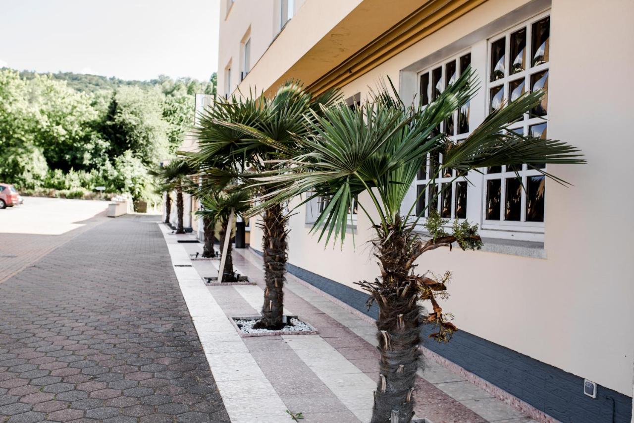 Bach Hotel Porta Westfalica Eksteriør bilde