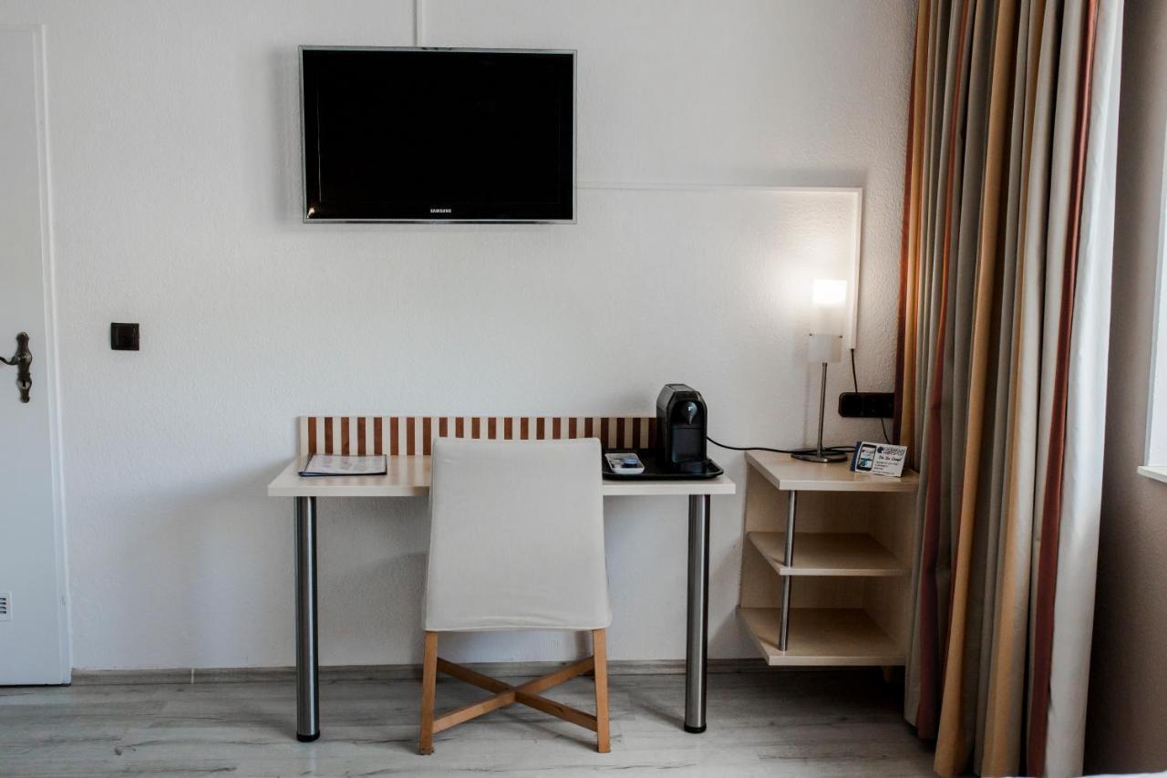 Bach Hotel Porta Westfalica Eksteriør bilde