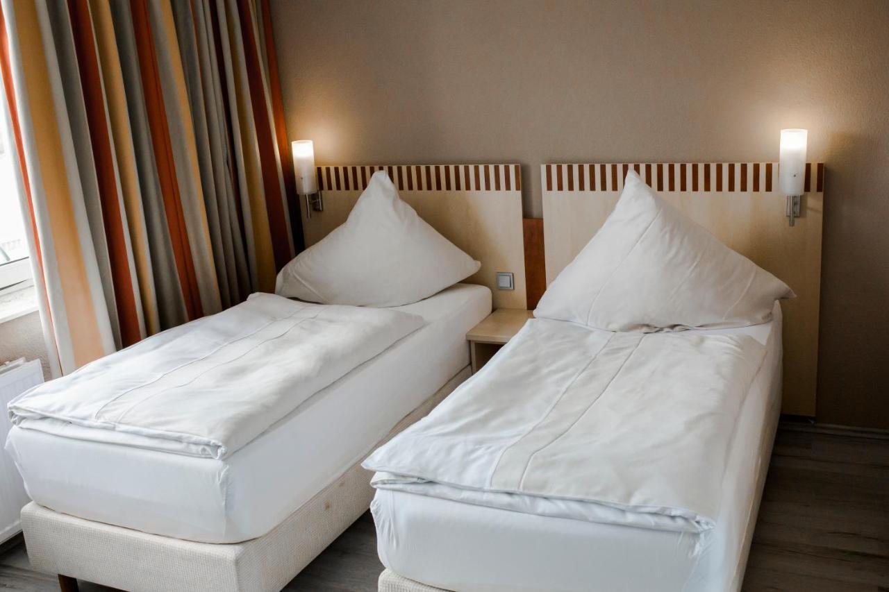 Bach Hotel Porta Westfalica Eksteriør bilde
